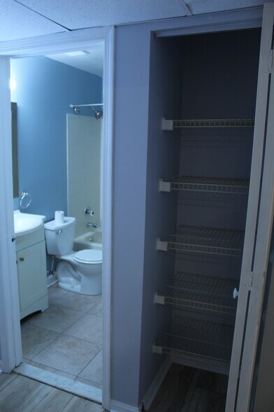 Building Photo - 3400 Tulleys Pointe Ct