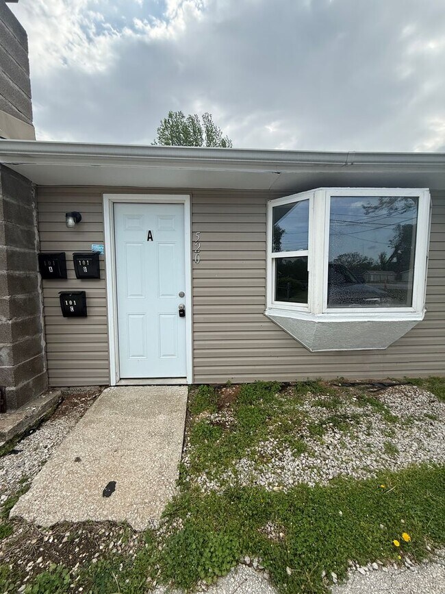 Building Photo - 520 S Scenic Ave