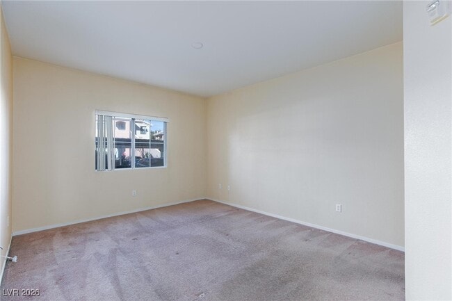 Building Photo - 10525 Pine Glen Ave