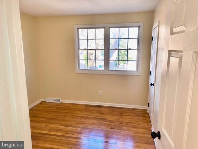 Building Photo - 344 Nimitz Rd