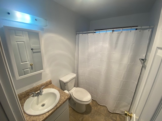 Bathroom - 1532 SE Pardee St