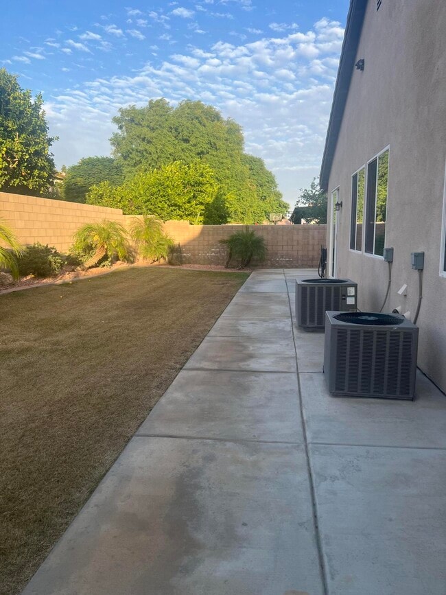 Building Photo - 83920 Corte La Morada