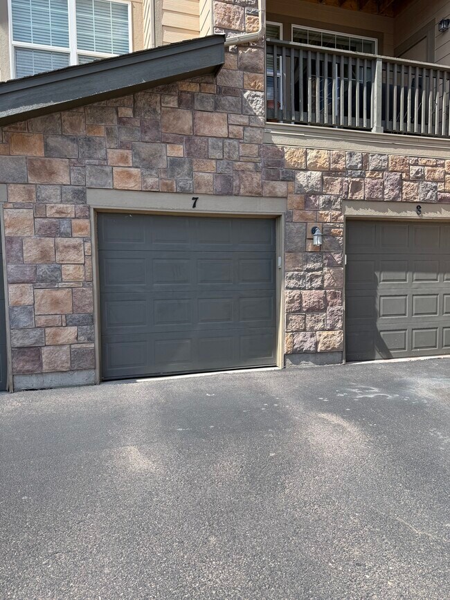 Building Photo - 4835 Wells Branch Heights