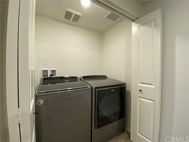 Building Photo - 220 Buena Vida Dr