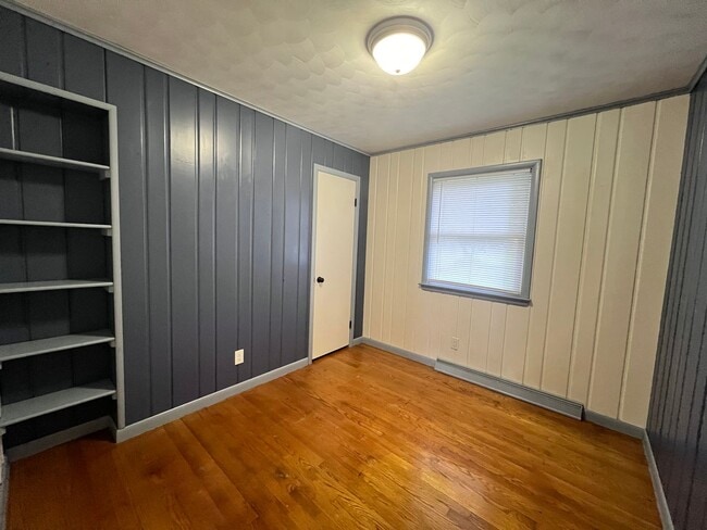Building Photo - Byron Center Schools - Ranch Style Home!