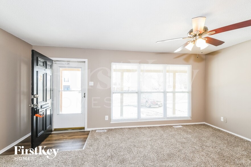 Building Photo - 2335 Bramble Ln