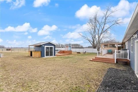 Building Photo - 102 Melanie Ln