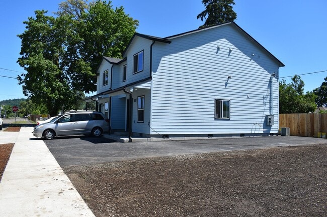Building Photo - A St Townhomes