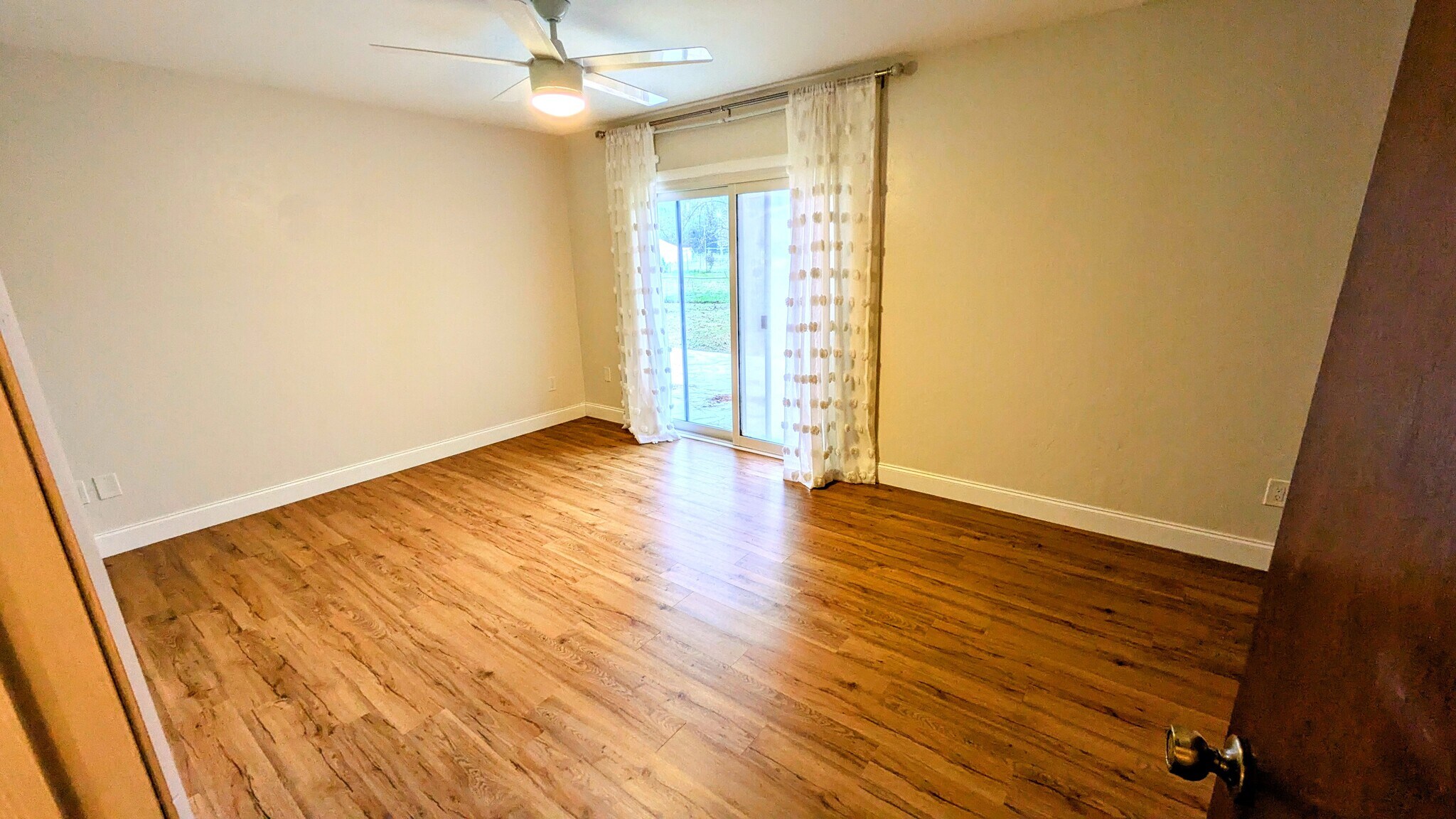 Master bedroom - 5014 NW 29th St