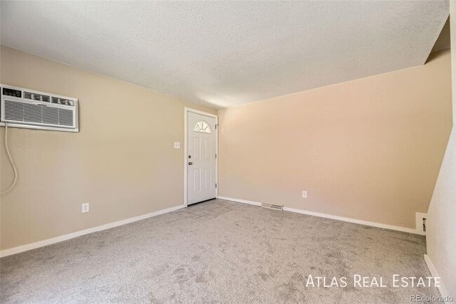 Building Photo - 5828 S Pearl St