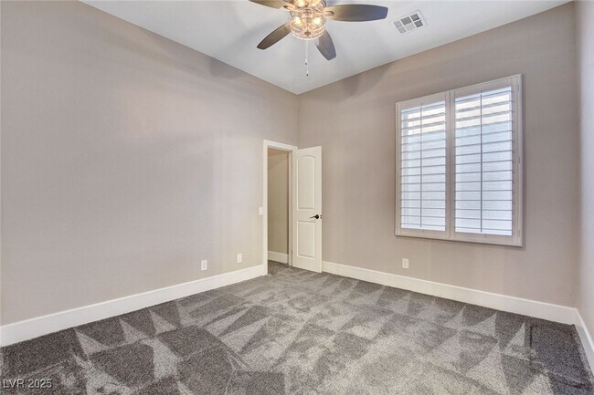Building Photo - 10728 Elm Ridge Ave