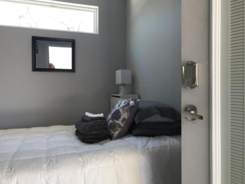 Building Photo - 1251 Canyon Shores