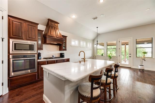 Building Photo - 2112 Benjamin Creek Dr