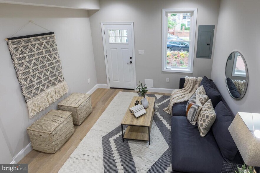 Living Room - 239 14th Place, NE