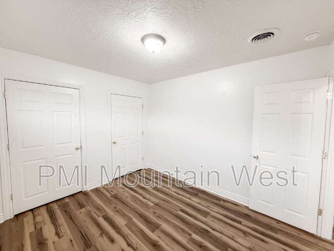 Building Photo - 373 E 150 N