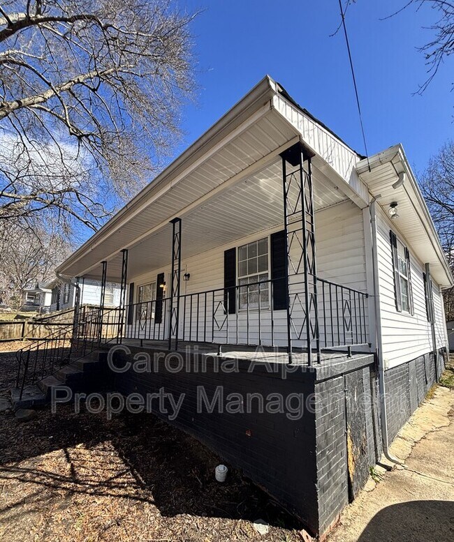 Building Photo - 880 Wellman St