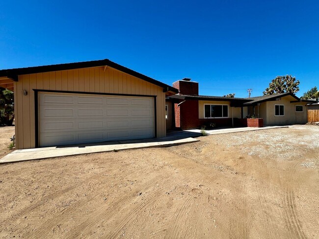 Building Photo - 56769 Joshua Dr