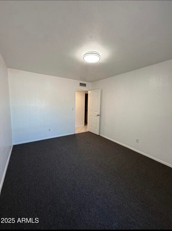 Building Photo - 6349 W Cheryl Dr