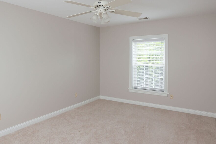 Building Photo - 3288 Snaffle Rd