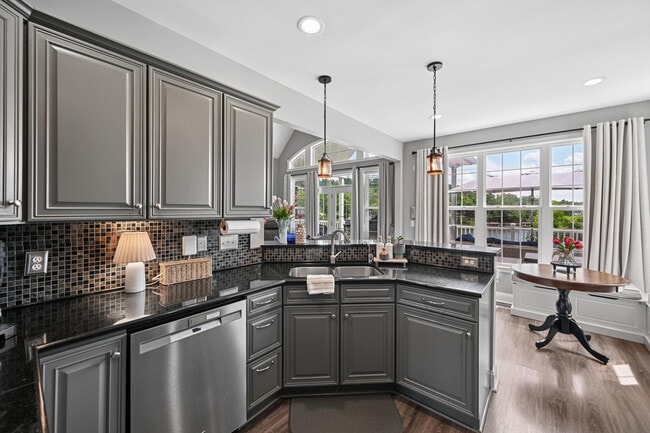 Building Photo - 135 Harbour Ridge