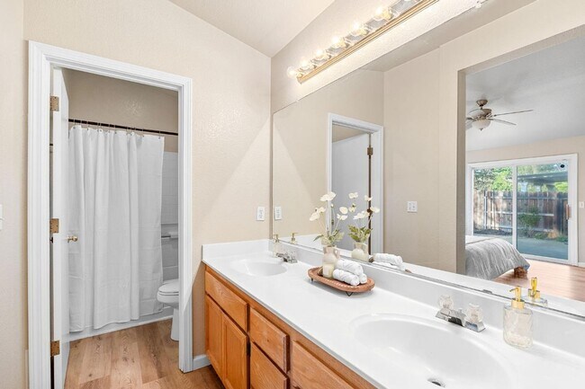 Building Photo - 4866 Alterra Way