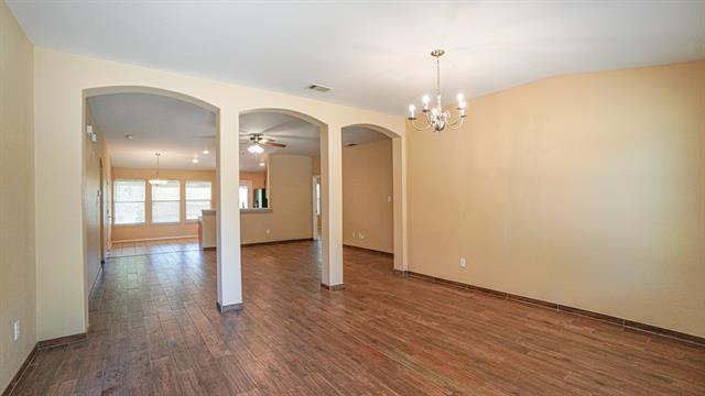 Building Photo - 2110 Rose May Dr