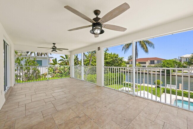 Building Photo - 1105 Bel Air Dr