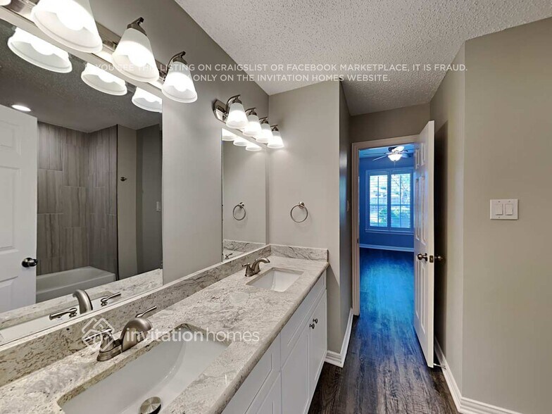 Building Photo - 6302 Plantation Ln