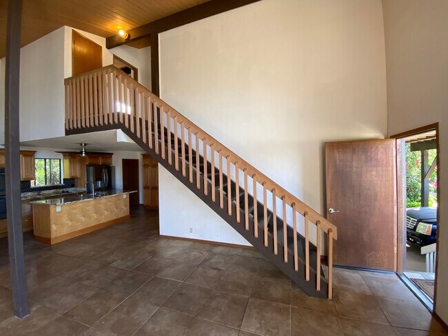 Building Photo - 3305 Kehala Dr