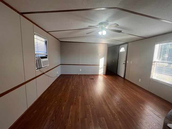 Building Photo - 295 Sawgrass Ct