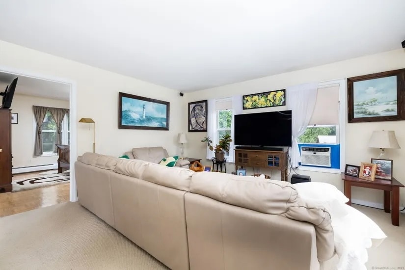 Building Photo - 5 Ravine St