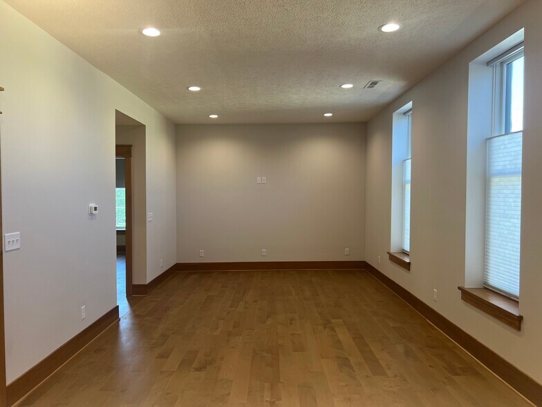 Living Room - 324 9th St