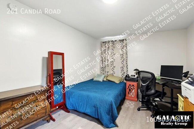 Building Photo - 261 Candia Rd