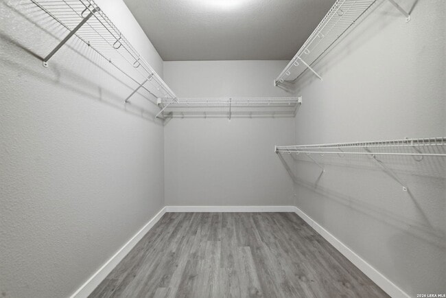 Building Photo - 414 Willow Grove Dr