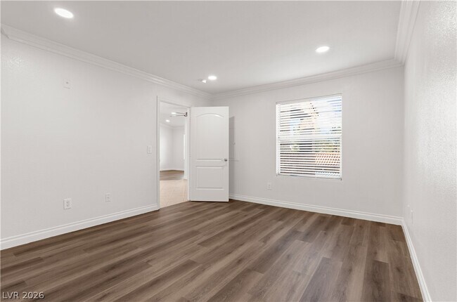 Building Photo - 1150 N Buffalo Dr