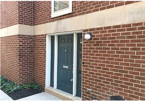 Building Photo - "Discover Urban Elegance: Spacious 2-Bed, 2-Bath Apartment in the Heart of Baltimore!"