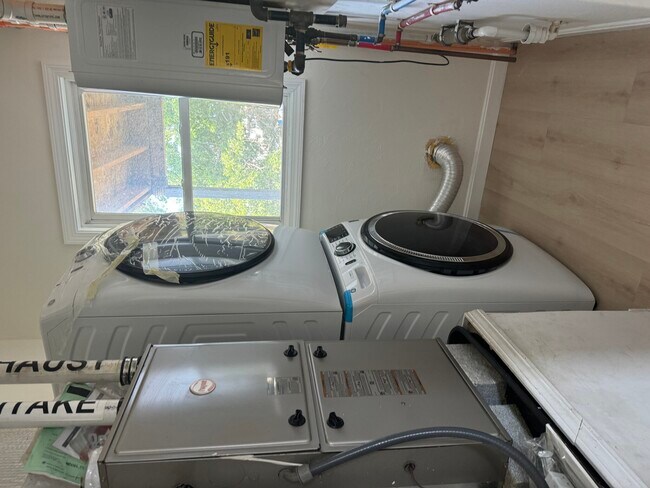 Building Photo - 247 Harvard St