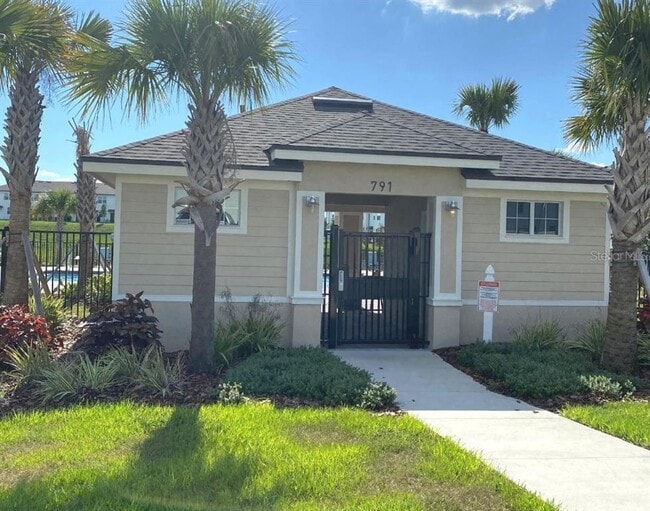 Building Photo - 1124 Merrill St