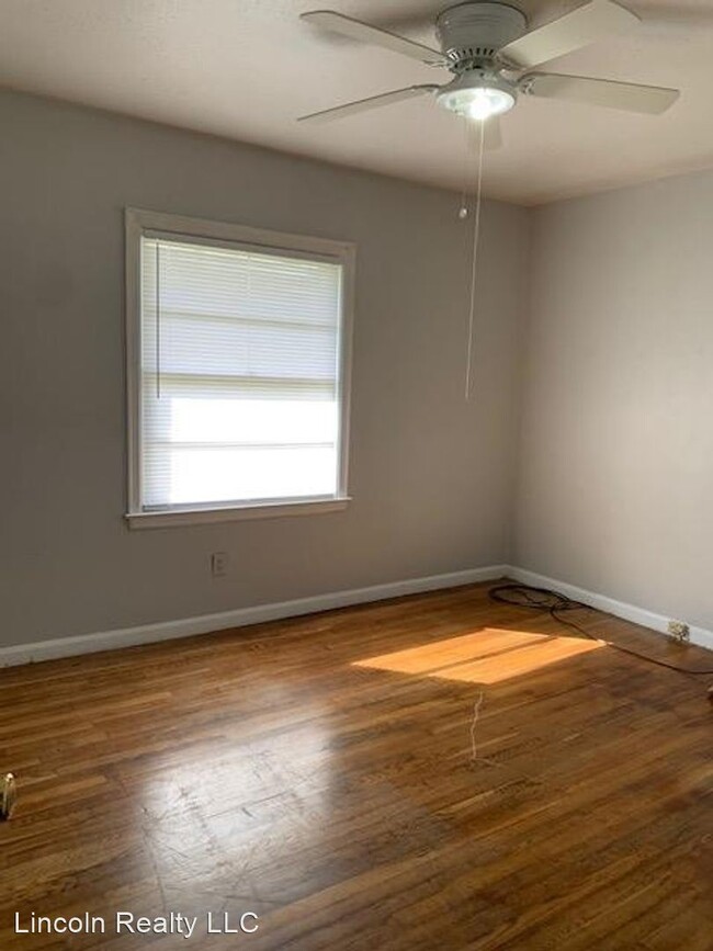Building Photo - 3 br, 1.5 bath House - 1308 W Alden Avenue