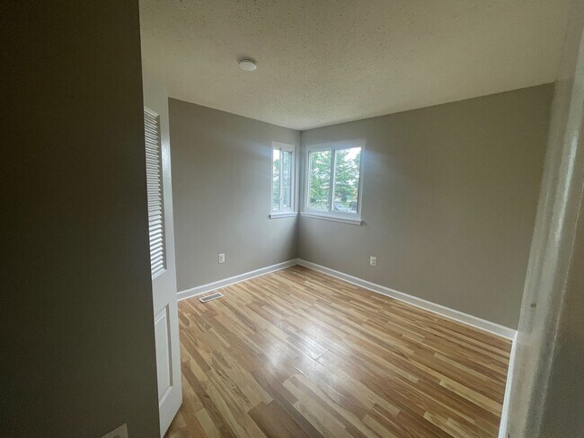 Building Photo - Nice 3Bd/2.5Bth TH in Frederick!!