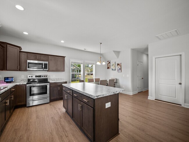 Building Photo - 516 Poults Dr