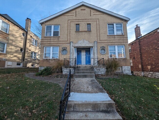 Building Photo - 3910 Chippewa St