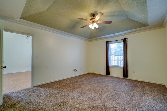 Building Photo - Large 2 BR, 2 BA Dual Master Suite in Boiling Springs Convenient to Shopping, Dining, Easy Access...