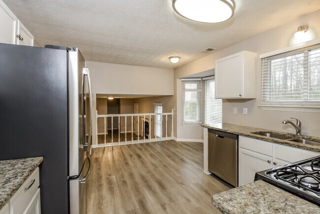 Building Photo - 4067 Keheley Glen Dr