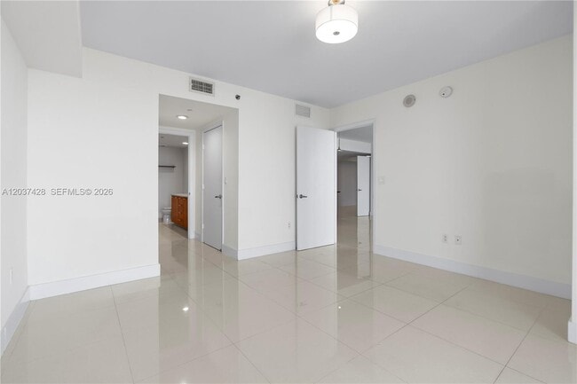 Building Photo - 50 Biscayne Blvd