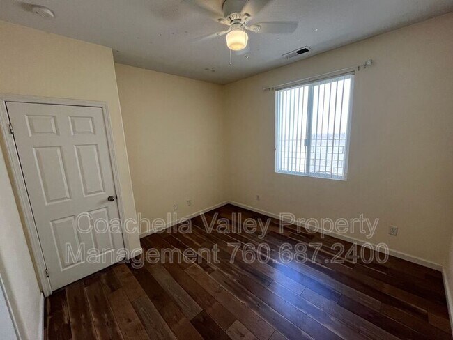 Building Photo - 49126 Pluma Roja Pl
