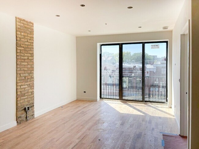 Building Photo - Amazing 2 Bed/2 Bath Apartment in Prime Li...