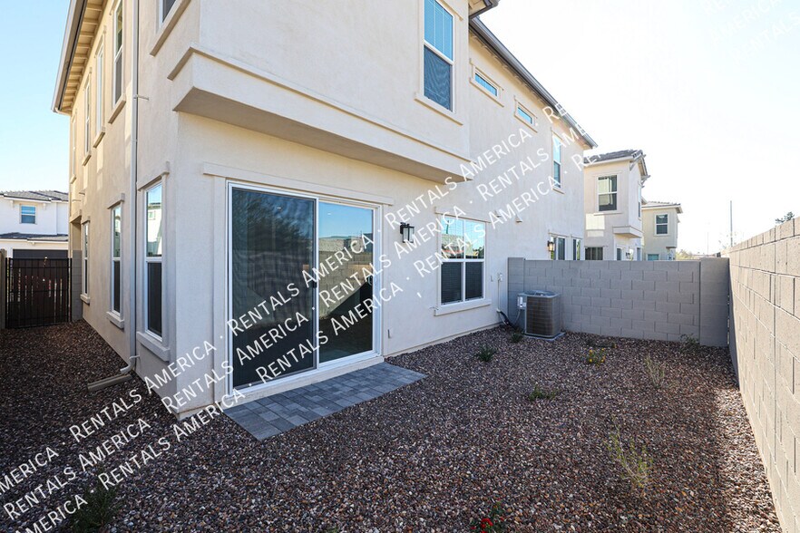 Building Photo - 17052 N 50th St