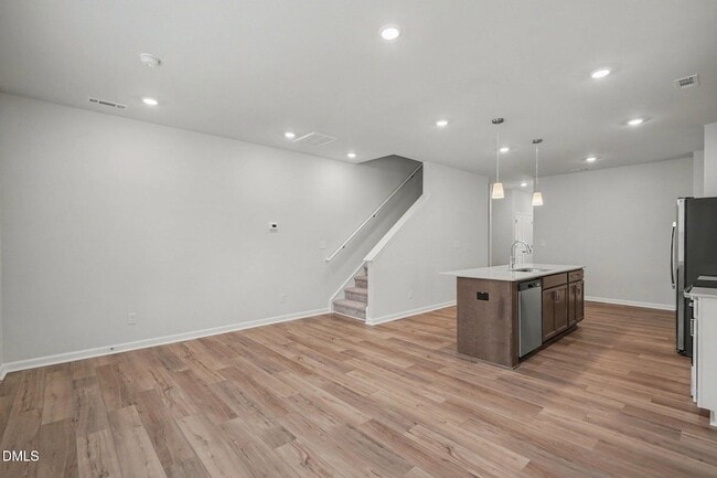 Building Photo - 140 Silver Fir Ln