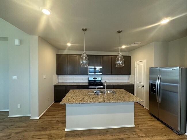 Building Photo - 206 Mercury Sky Rd